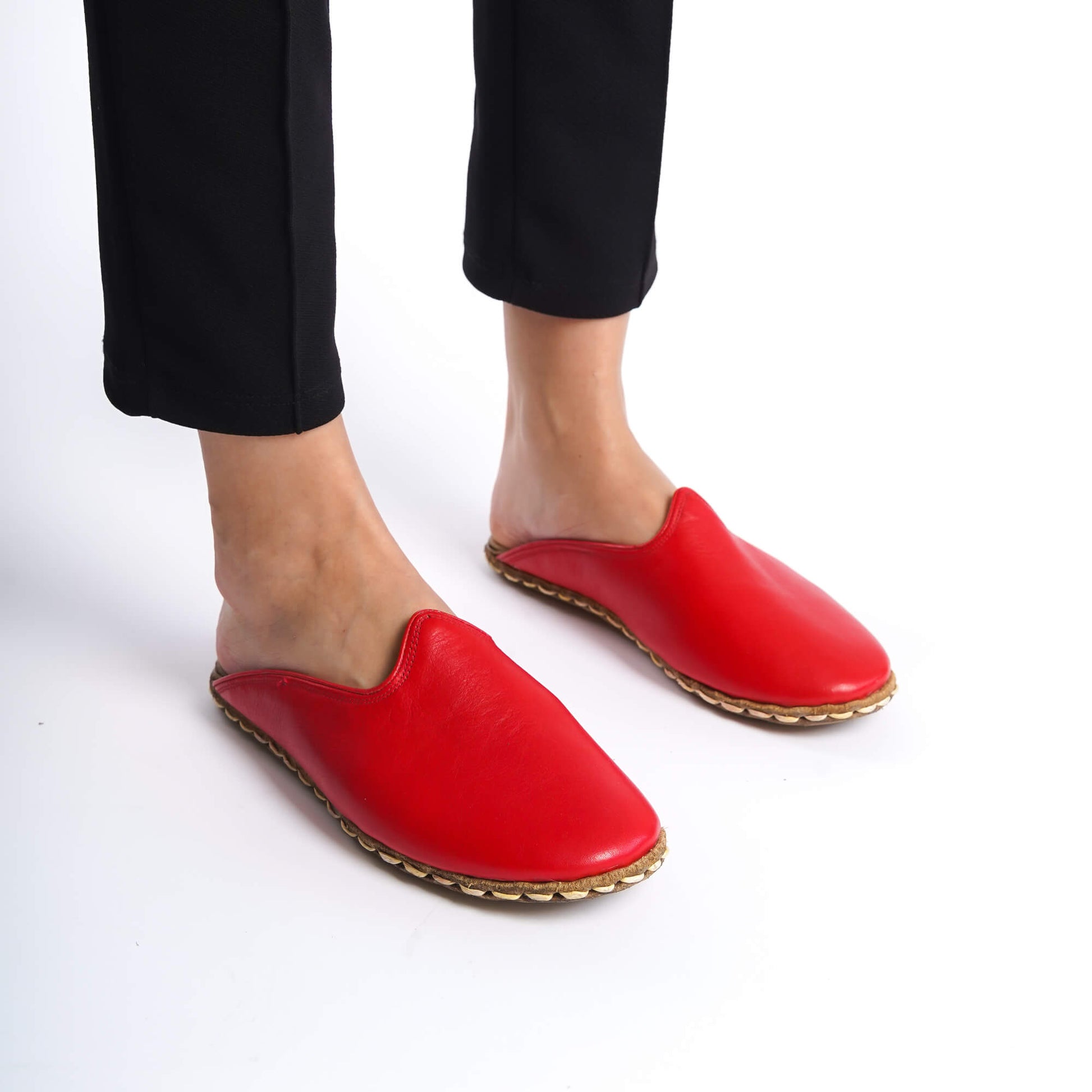 Red Leather Mules for Women – Elegant and Minimalist Design with Genuine Leather Sole