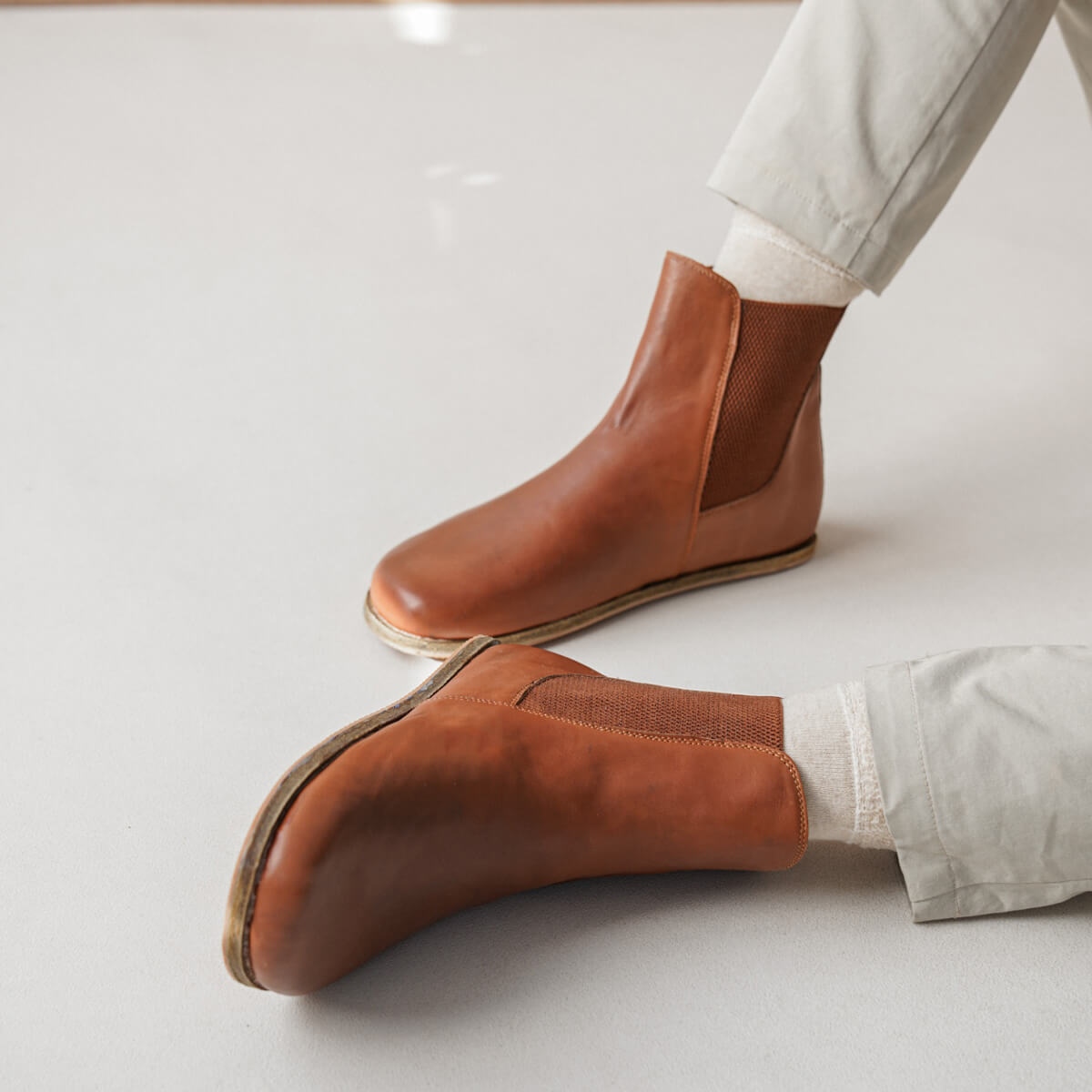 Caria Barefoot Men Chelsea Boots - Tan Brown