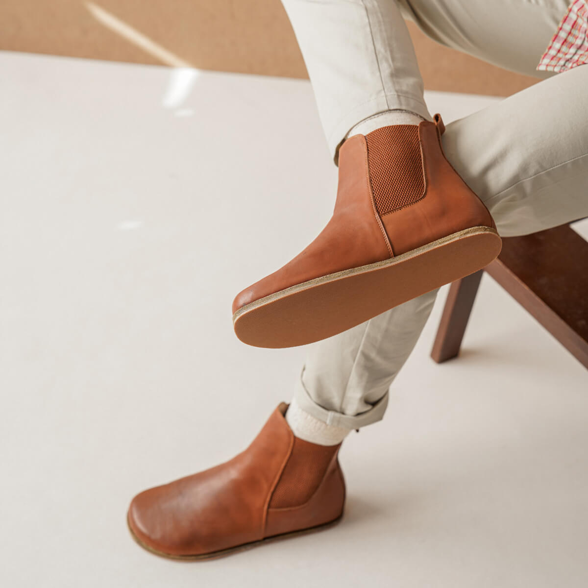 Caria Barefoot Men Chelsea Boots - Tan Brown