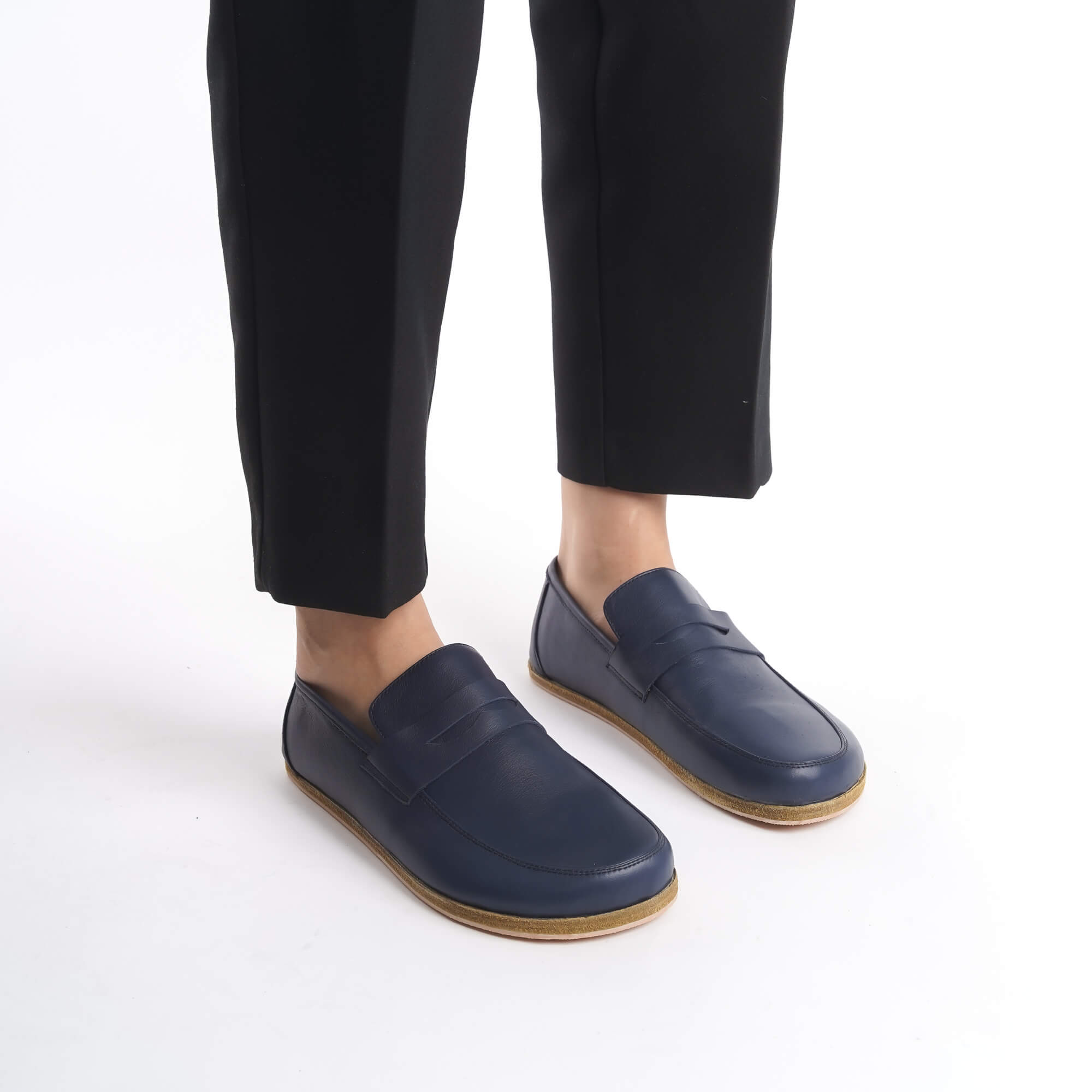 Step into effortless style with Pelanir Sardis navy blue barefoot loafers. A premium minimalist penny loafer with a natural fit and ultra-thin sole.