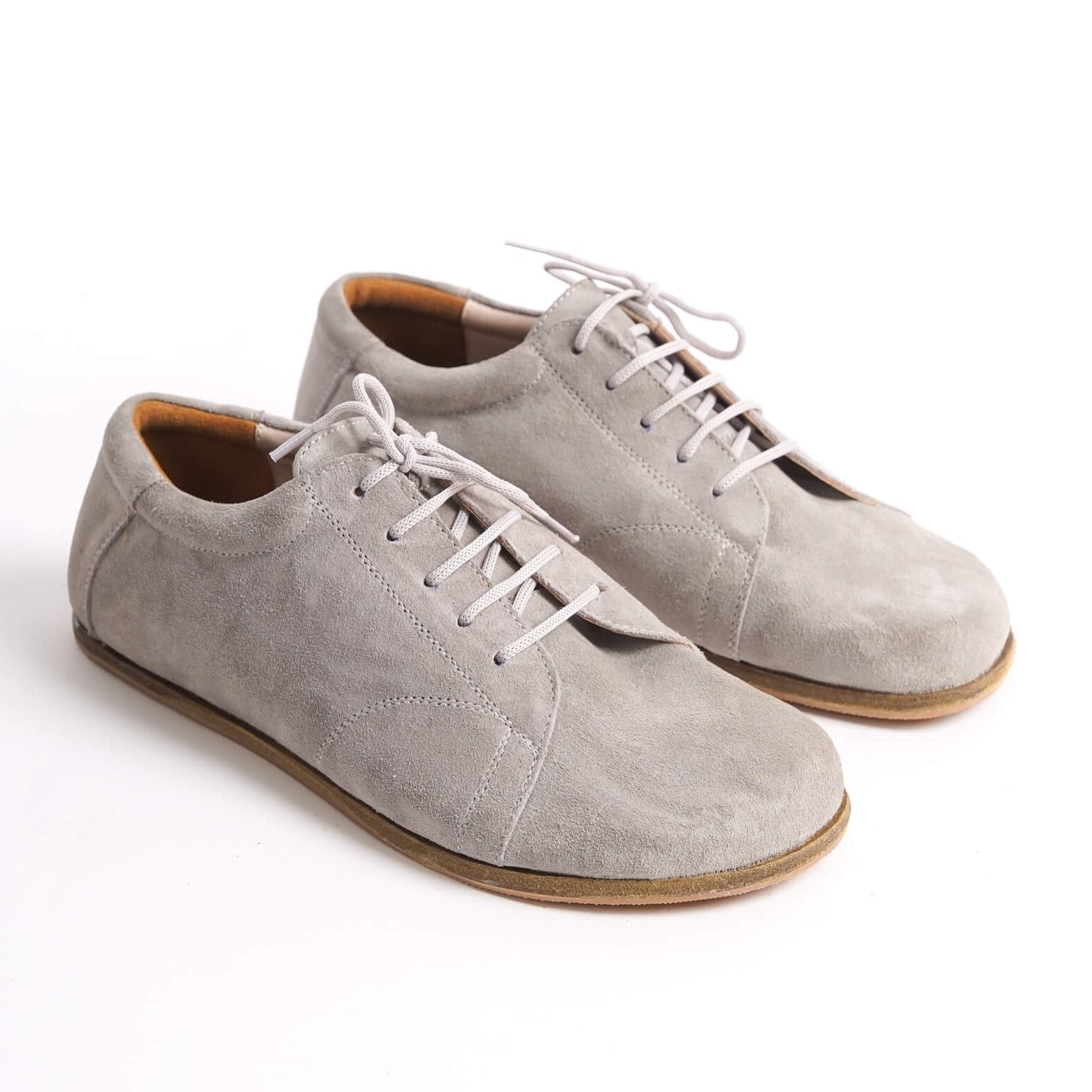 Gray suede Lydia Leather Barefoot Men Sneakers with natural fit and wide toe box.